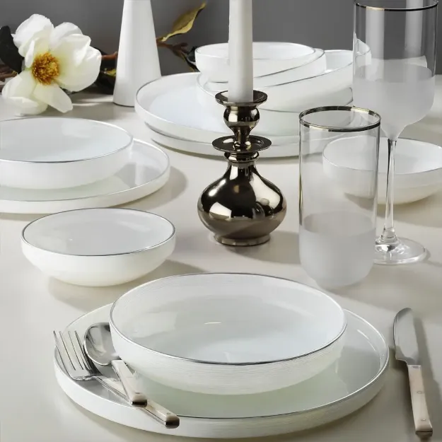 Fecra Circle Beyaz Gümüş Fileli 18 Parça Yemek Takımı resmi